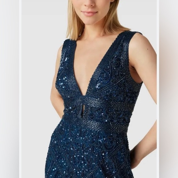 NWT Adriana Papell Deep Blue Beaded Long Gown Size 6 - Picture 2 of 8